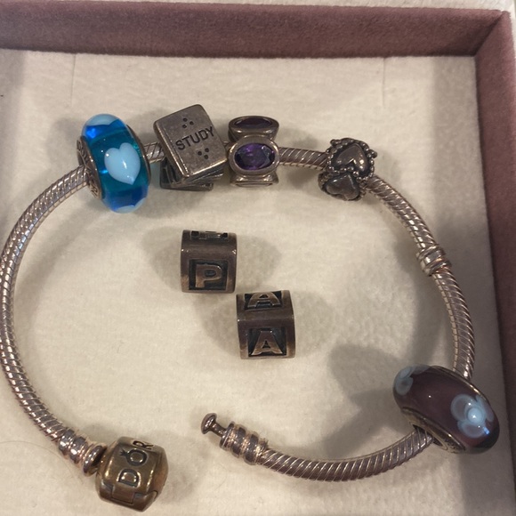 Pandora bracket with charms - Picture 2 of 3